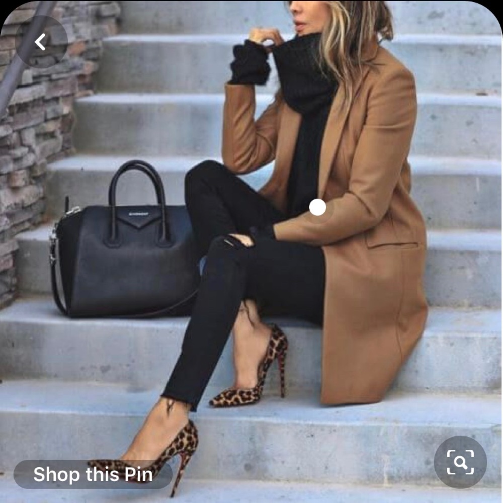 Meet your Posher, Fhoi